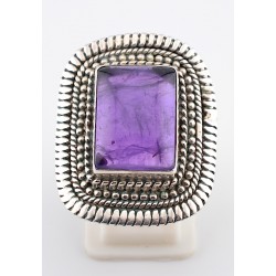 Anello in ag. 925/°°° e ametista