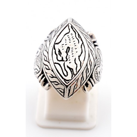 Anello in ag. 925/°°° inciso a mano